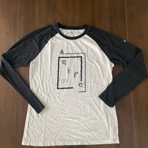 ASICS women’s raglan 3/4 Sleeve Shirt